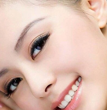 Giải pháp khắc phục tình trạng mắt trợn sau khi cắt mí